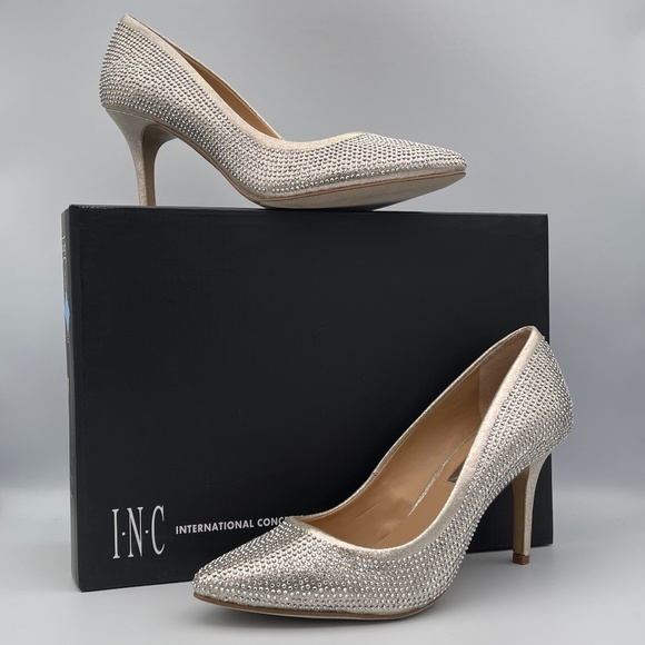 I.N.C Women's Shoe Zitah Mid Heel Rhinestone Pointed Toe Pumps Size 6 M - Picture 1 of 6